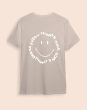 Cargar imagen en el visor de la galería, Camiseta beige carita (UNISEX)