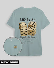 Cargar imagen en el visor de la galería, Camiseta verde Surf Dados (UNISEX)