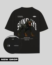 Cargar imagen en el visor de la galería, Camiseta negra Rottweiler(UNISEX)