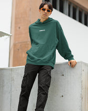 Cargar imagen en el visor de la galería, Sudadera verde botella Carita