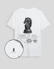 Cargar imagen en el visor de la galería, Camiseta blanca ajedrez (UNISEX)
