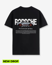 Cargar imagen en el visor de la galería, Camiseta negra Porsche (UNISEX)
