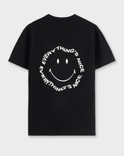 Cargar imagen en el visor de la galería, Camiseta negra carita (UNISEX)
